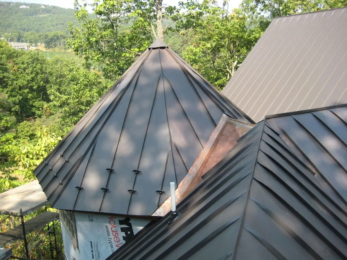 Professional Roof Tarp Installation by Craftsman Roofing in Highland-Stoner Hill