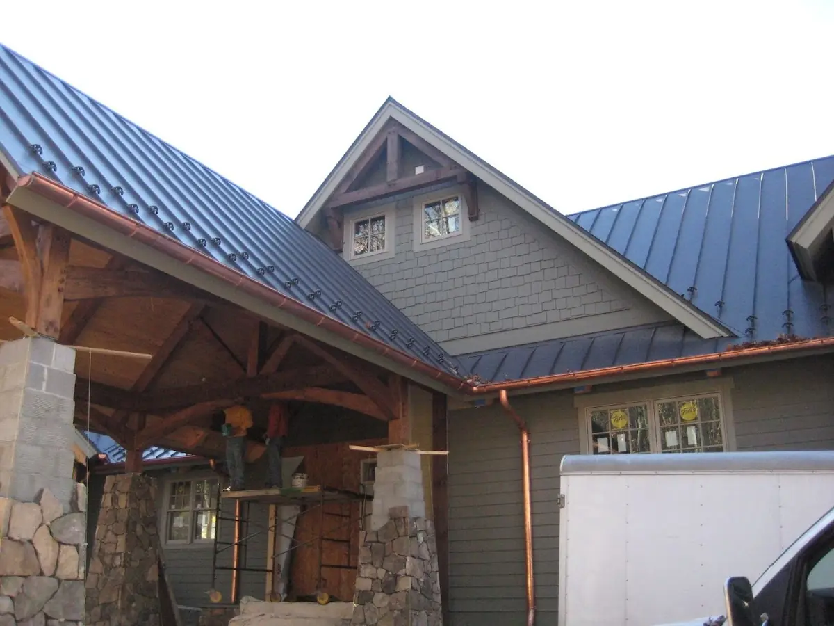 Craftsman Roofing team delivering quality roofing work in Highland-Stoner Hill